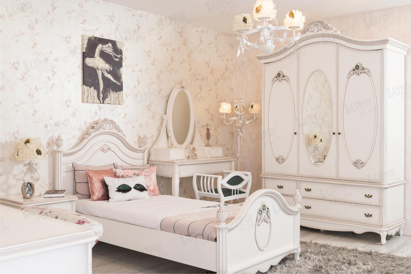 Jasmin Teen Room